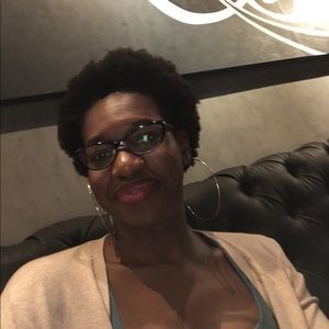 Meet your Posher, Kennisha